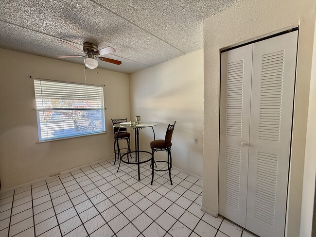 Building Photo - 698 Michigan Ct