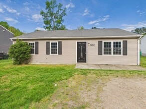 Building Photo - 2336 Sara Ln