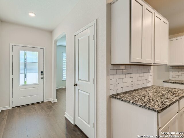 Building Photo - 1725 Rocky Rise