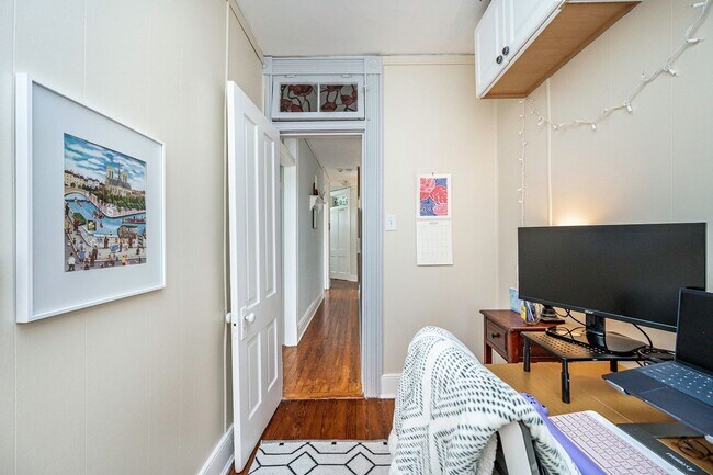 Building Photo - 3203 Parkwood Ave