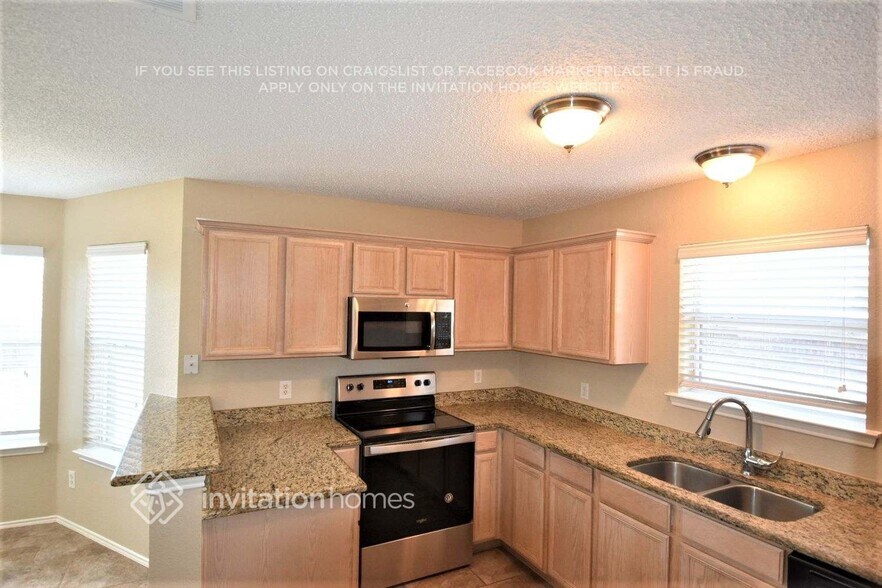 Building Photo - 9308 Lisa Ct