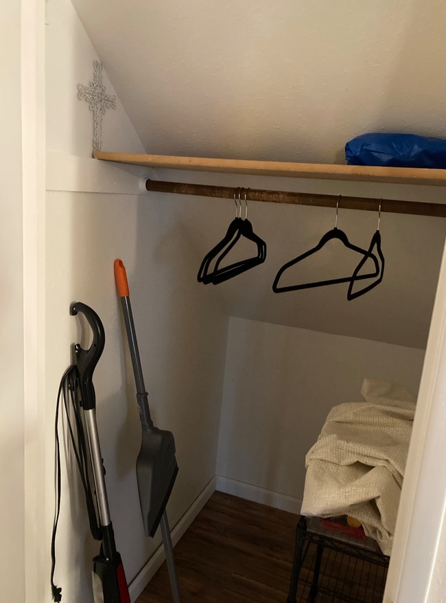 Building Photo - 2863 Applewood Ln