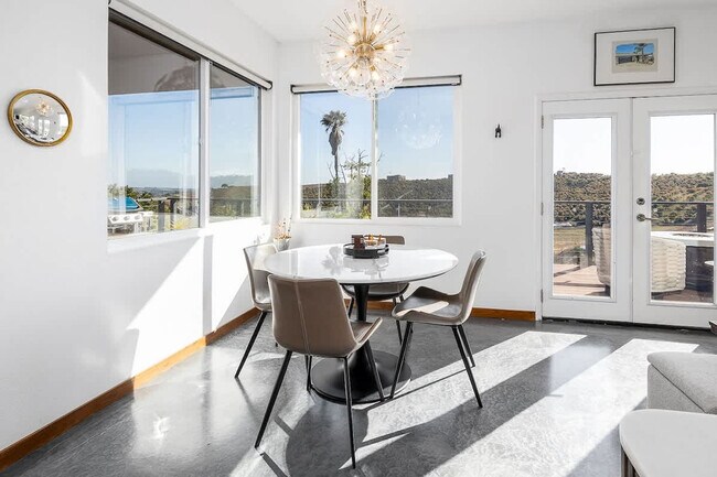 Building Photo - 3929 Paso Del Lagos