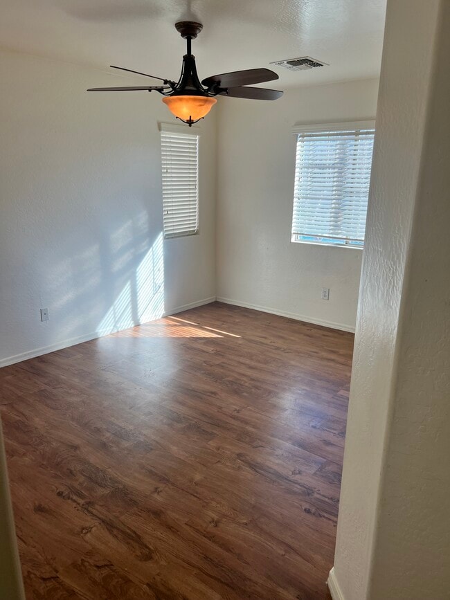 Building Photo - 14072 W Country Gables Dr