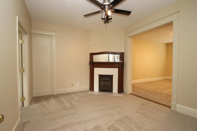 Building Photo - 2914 Frankfort Ave