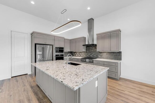 Building Photo - 105 Gillespie Ct