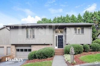 Building Photo - 304 Bexley Dr