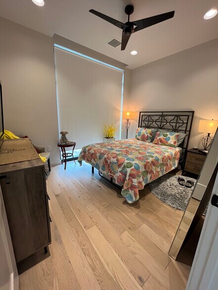 Bedroom - remote controlled blinds - 1501 E 4th St