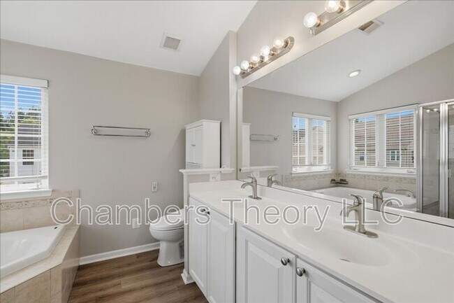 Building Photo - 42211 Marcy Way