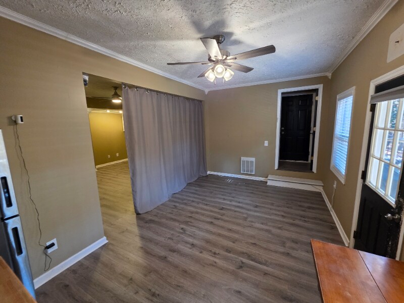 Building Photo - 3374 Royal Oaks Dr