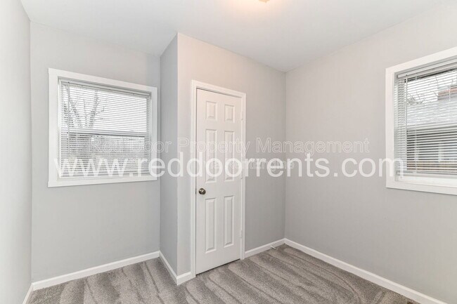 Building Photo - 3207 N Arsenal Ave