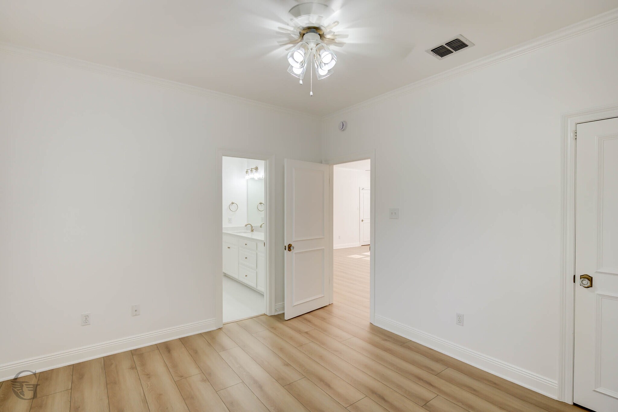 Building Photo - 316 Autumn Ridge Dr