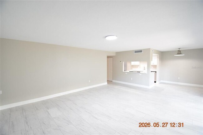 Building Photo - 877 114th Ave N