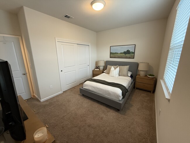 Building Photo - 614 Aromas Pl