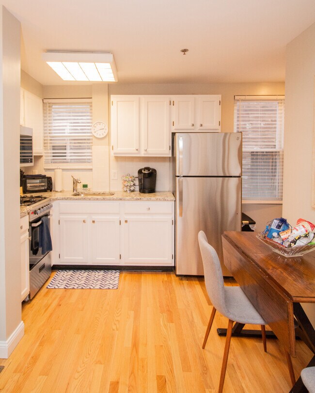 Building Photo - 23 Jay St