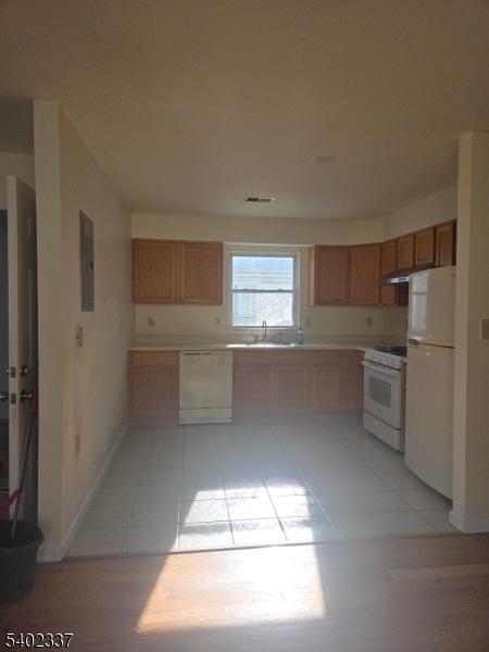 Building Photo - 59 Milford Ave