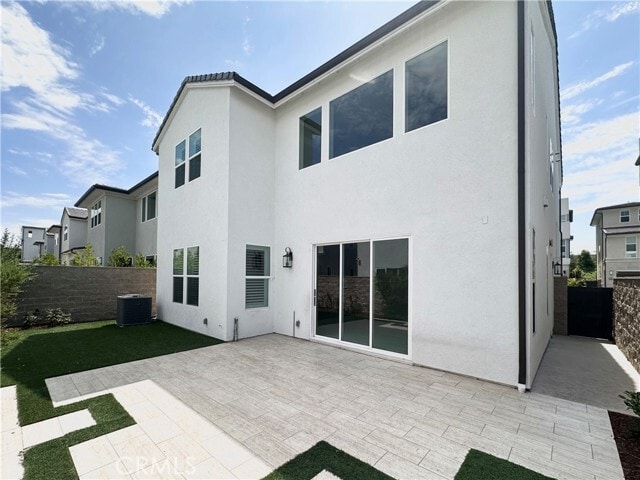 Building Photo - 300 Burwood