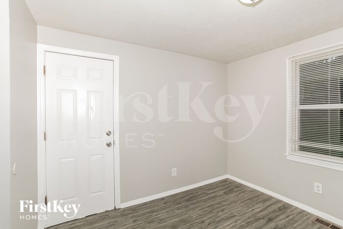 Building Photo - 10282 Chippenham Ct