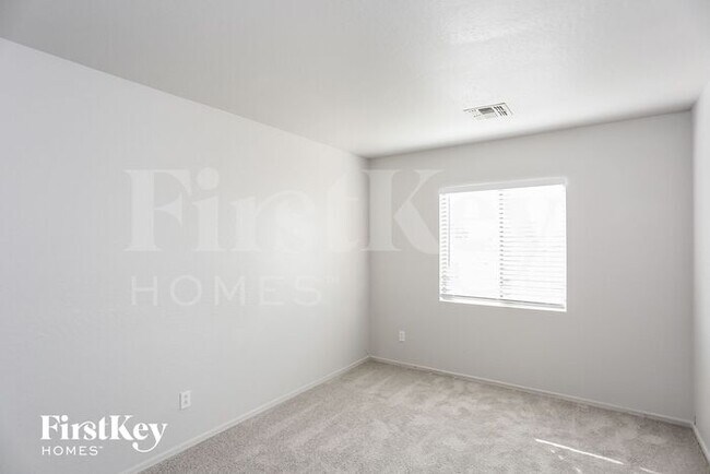 Building Photo - 12830 W Pershing St