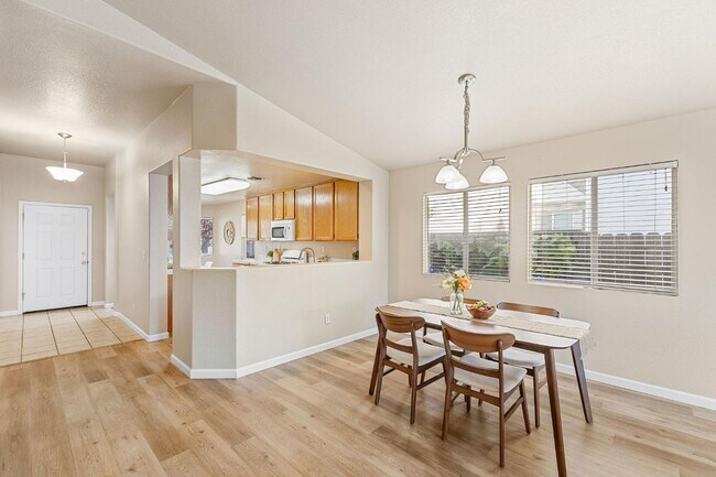 Building Photo - 4866 Alterra Way