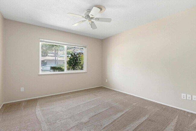 Building Photo - 1304 San Julian Dr