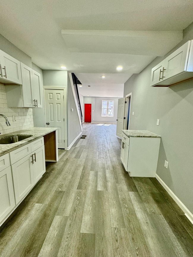 Building Photo - 2925 W Susquehanna Ave