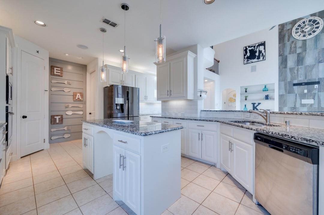 Building Photo - 12893 Wolf Snare Dr