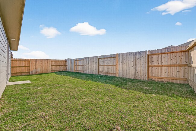 Building Photo - 26923 Dalmatian Bellflower Dr