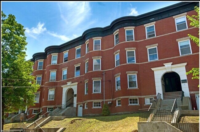 Building Photo - 112 Winthrop Rd