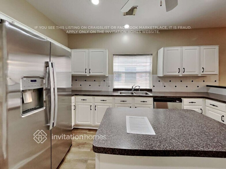 Building Photo - 7022 Fuchsia Ln