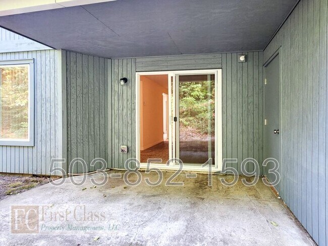 Building Photo - 3602 SW Beaverton Hillsdale Hwy