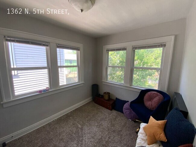 Building Photo - 1362 N 5th St