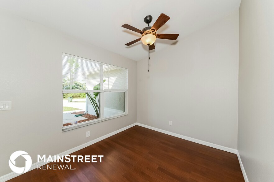 Building Photo - 1366 Fairoaks Dr