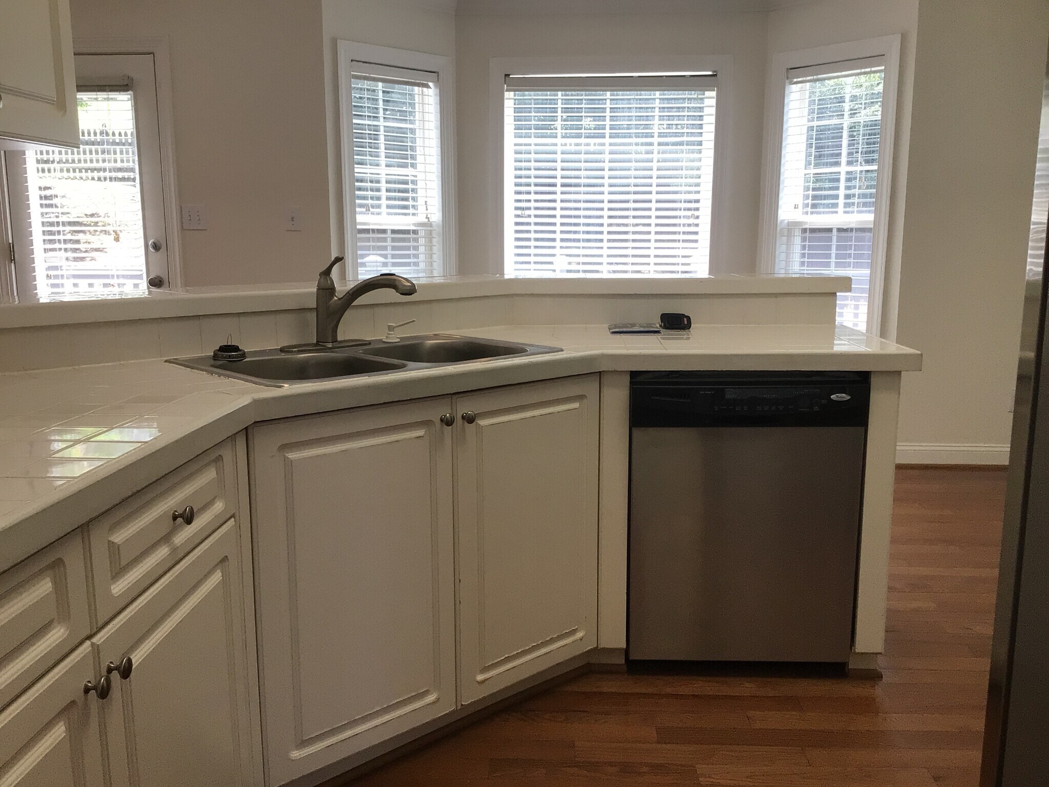 Building Photo - 4130 Leinbach Dr