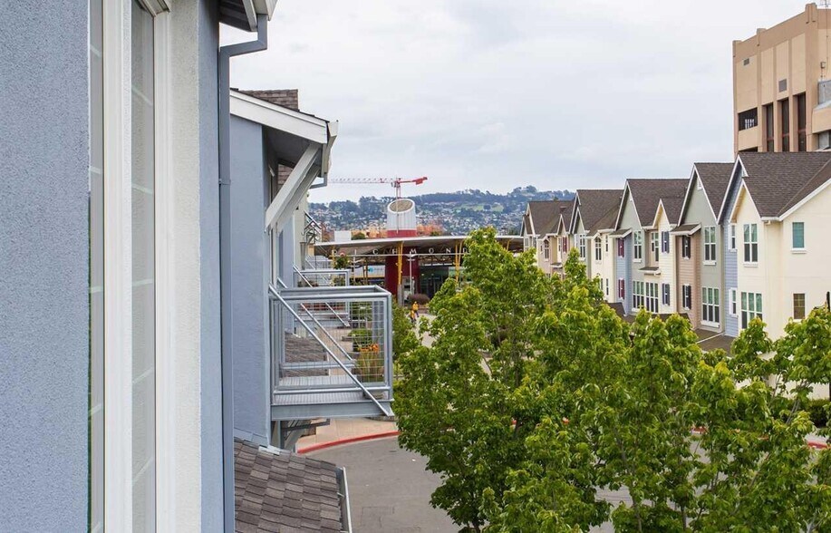 Balcony with BART station in the background - 1411 Nevin Plz