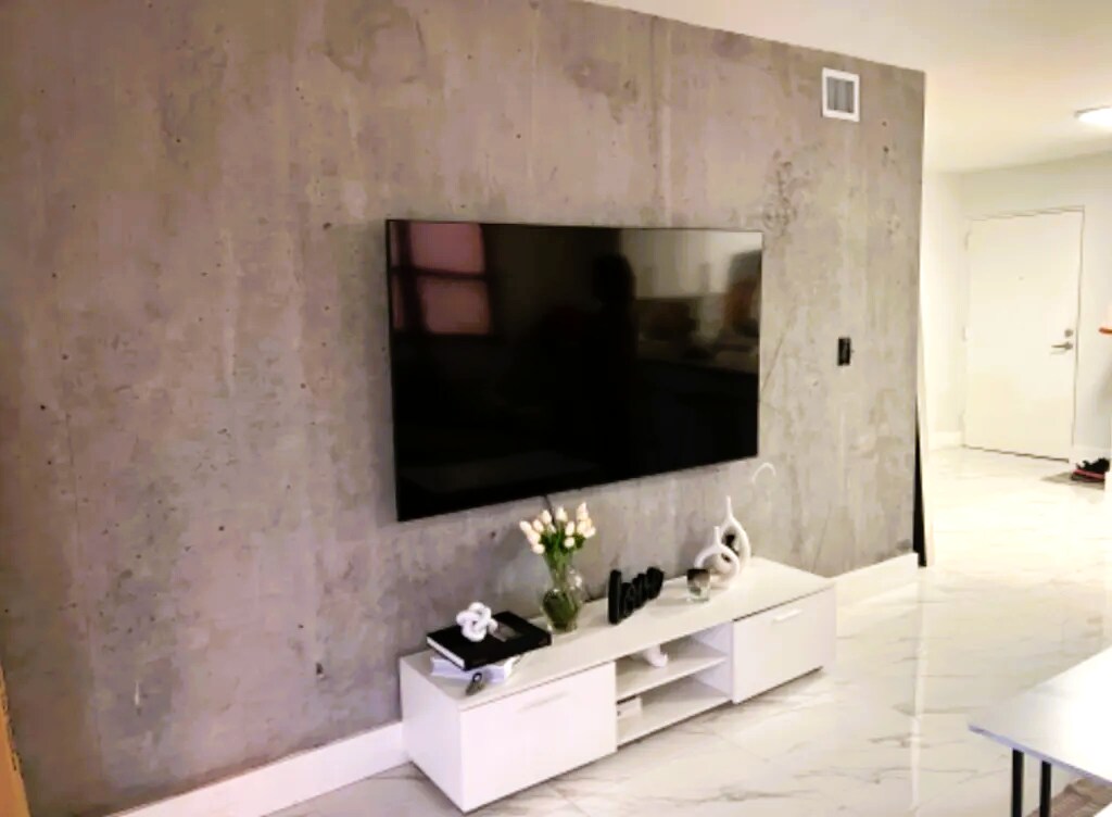 Building Photo - 1101 SW 122nd Ave