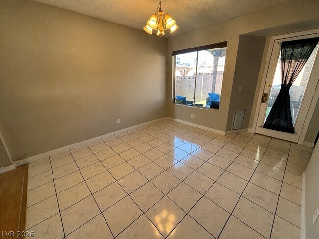 Building Photo - 817 Schooner Dr