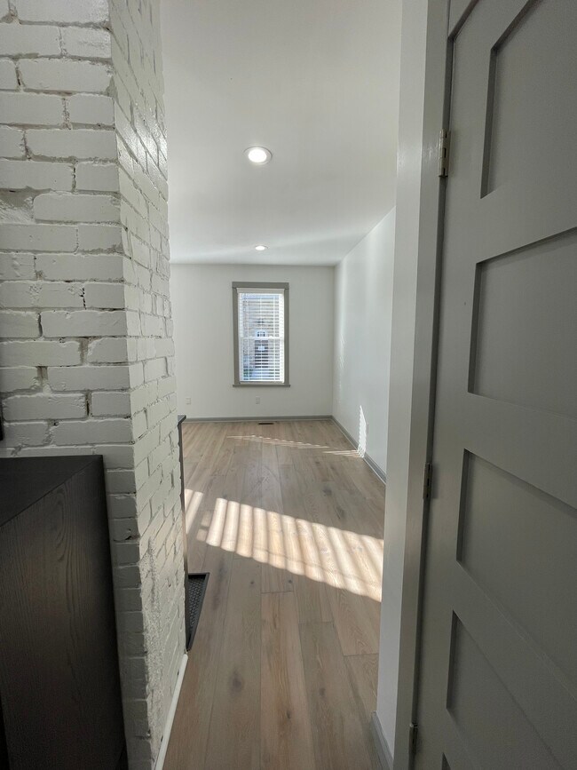 Dining into Living - 250 Allen Ave