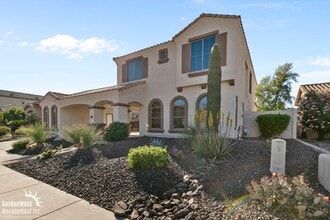 Building Photo - Beautiful 4Bdm 2.5Ba Tuscan-Inspired Home Located in the Norterra Area of Phoenix!