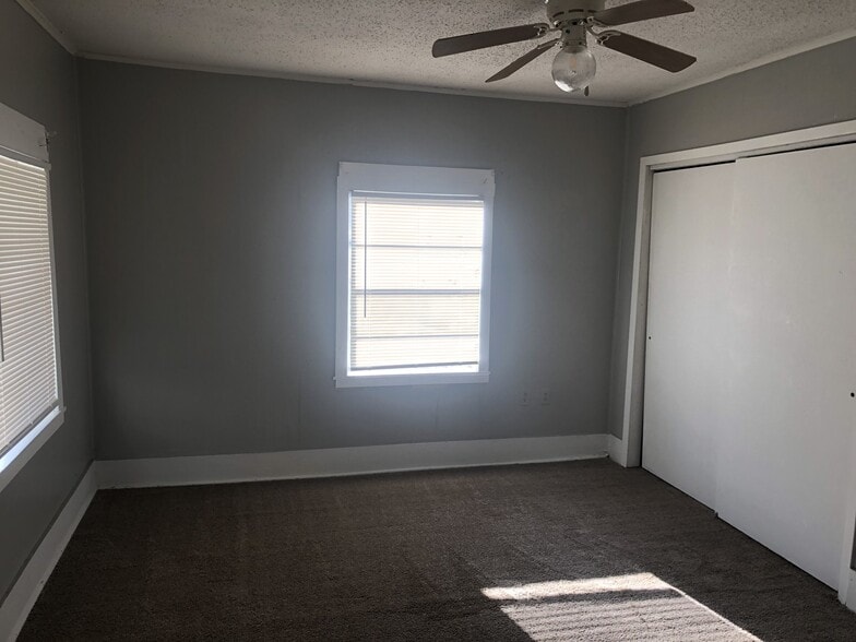 Building Photo - 1411 King St