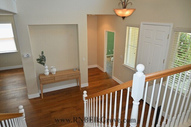 Building Photo - 5 Bedroom Home in Elk Grove! - Resident Benefit Package Property
