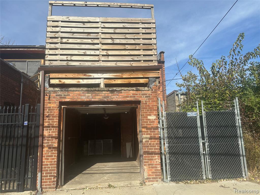 Building Photo - 3135 W McNichols Rd