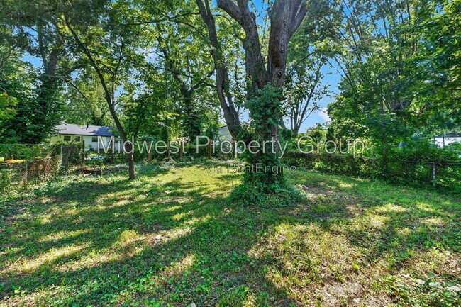 Building Photo - 338 Lancashire Rd