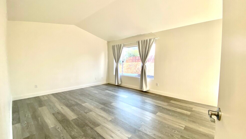 Building Photo - 23169 Golden Eye Ln