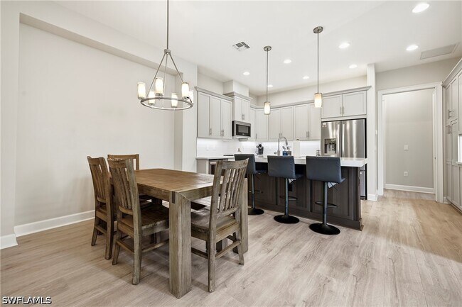 Building Photo - 5891 Haiti Dr