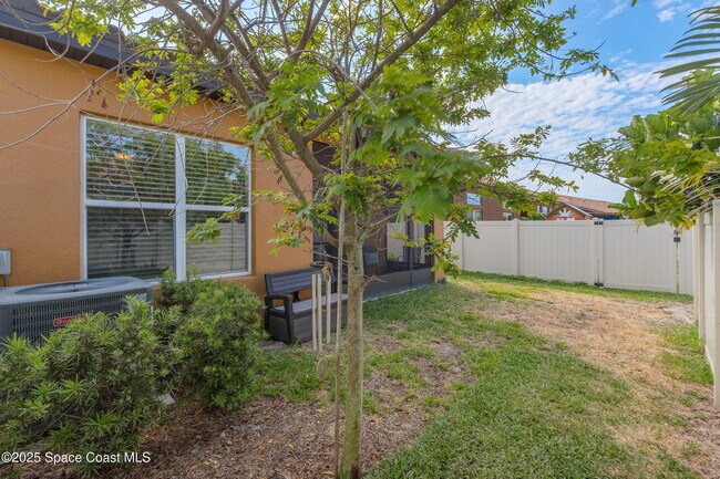 Building Photo - 724 Carlsbad Dr