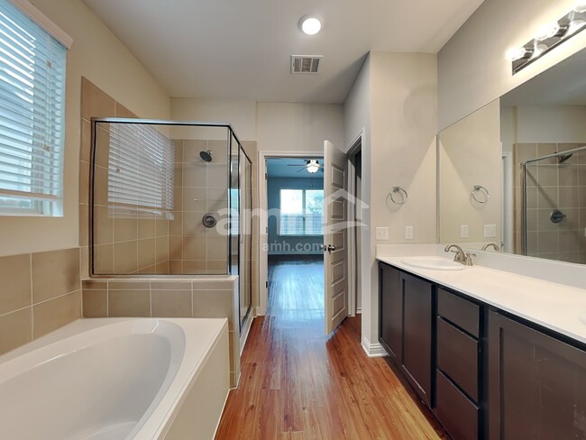 Building Photo - 8107 Cottage Rose Drive