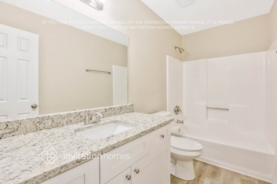Building Photo - 610 Woodcrest Manor Dr