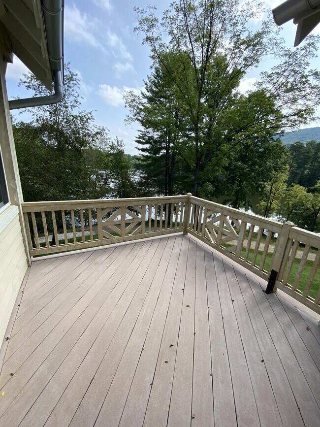 Building Photo - 65 Orvis Stone Cir