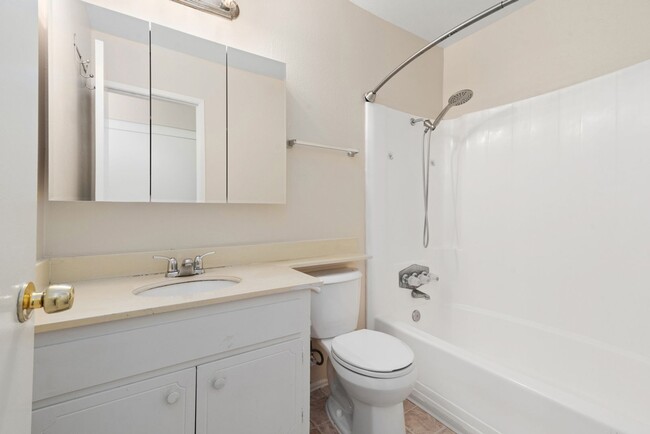 Building Photo - 11487 Matinal Cir